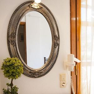 Chambre au Dernier Étage